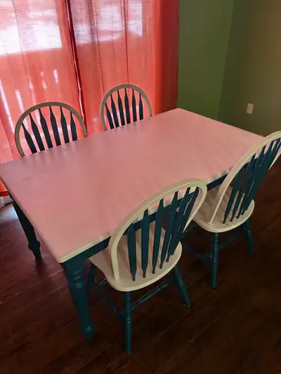 dining table /4 chairs 140 $, View more