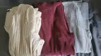 Womens maternity clothes lot