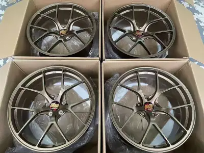 Custom forged wheels , for any make and model ! These are forged lightweight wheels which are much s...