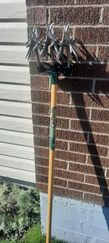 GARDEN CULTIVATOR-LONG HANDLED ROTARY TYPE-VERY GOOD CONDITION | Outdoor  Tools & Storage | Dartmouth | Kijiji