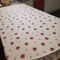 Old Country Roses Table Cloth