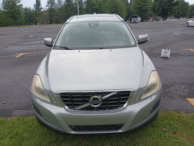 VOLVO XC60 2012 T6 Silver 177kkm — photo 5