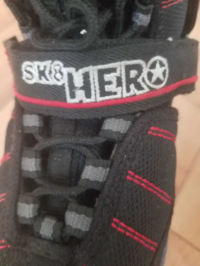 Skates for kids , 2 pairs SK8 HERO  32-37 / 35-40, each $25 in Skates & Blades in Markham / York Region - Image 6