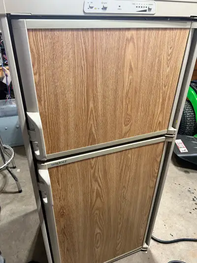 dometic model RM 3662. 2 way Fridge is currently running to show the operation. Pick up in the town...