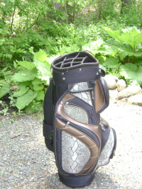 Nancy Lopez Golf Bag/8 Zippered Sections/13 Slots