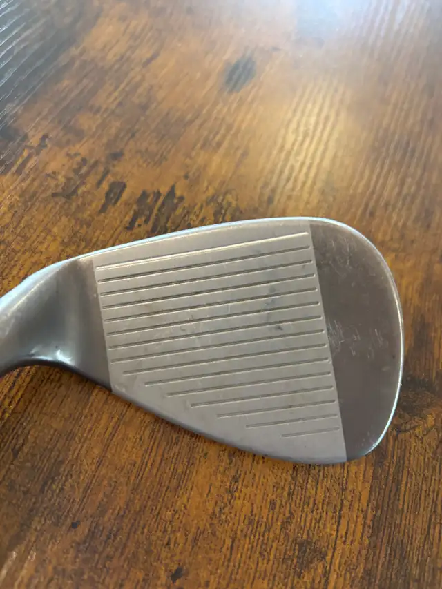 Taylormade 50 degree wedge in Golf in Ottawa - Image 3