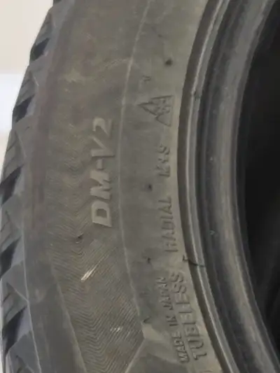 109T, 8/32" tread depth. In great condition.