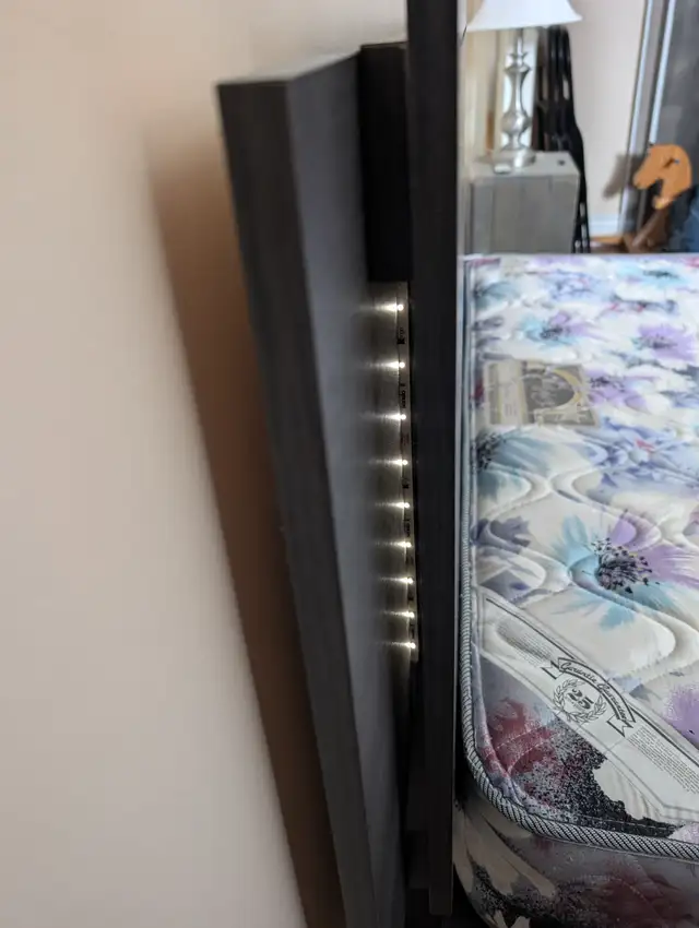 Lit et matelas in Beds & Mattresses in Québec City - Image 5