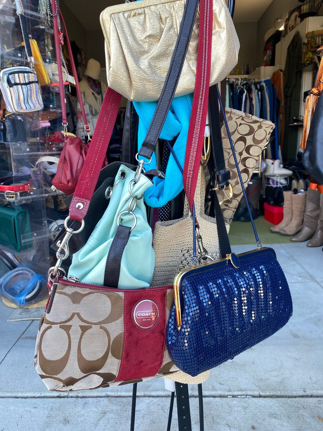 Purses and more purses , leather, vegan, fabric in Women's - Bags & Wallets in Norfolk County - Image 2
