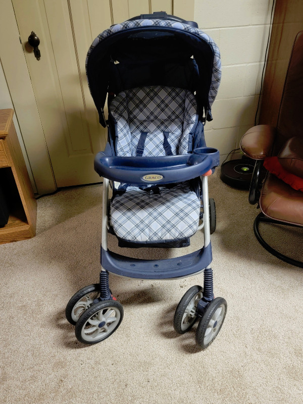 Baby Stroller (Graco) in Strollers, Carriers & Car Seats in Leamington - Image 2