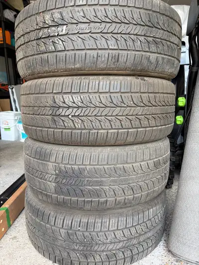 4 pneus d’ete sur mags 215/45R17 General Altimax Usure: 5/32