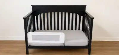 Graco baby crib / toddler bed, View more