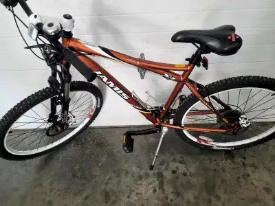 Adult/youth, medium to large frame, 24-speed with 26" tires. Virtually new condition. Quality compon...