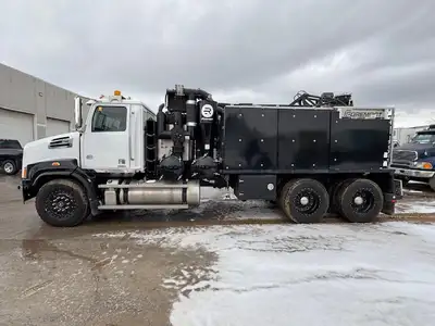 2020 Western Star 4700SB Tandem Chassis w/ Rival T7 Hydrovac Body Cummins ISL-9 Engine Allison 3000...