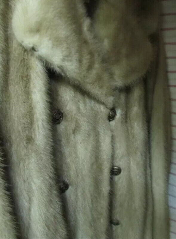 Mink Coat Full length Hudson Bay$750 in Women's - Tops & Outerwear in Vernon