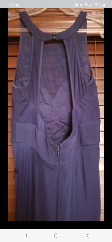 Robe de bal en super état à vendre ! dans Femmes - Robes et jupes  à Longueuil/Rive Sud - Image 4