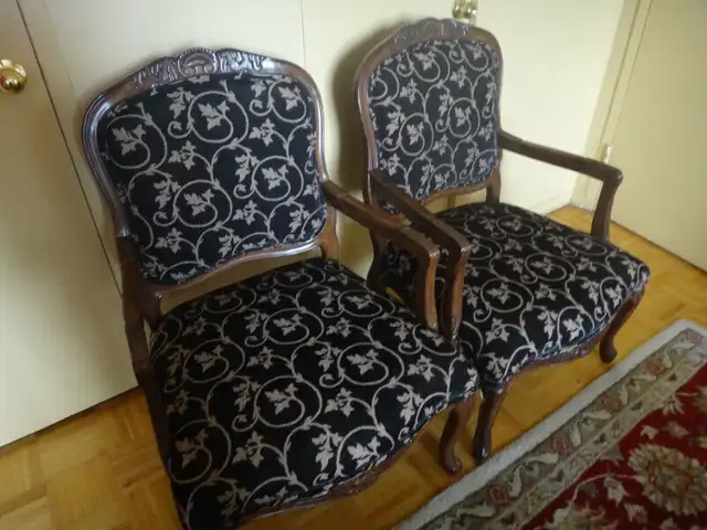Armchair (set of 2) in Chairs & Recliners in City of Toronto - Image 6