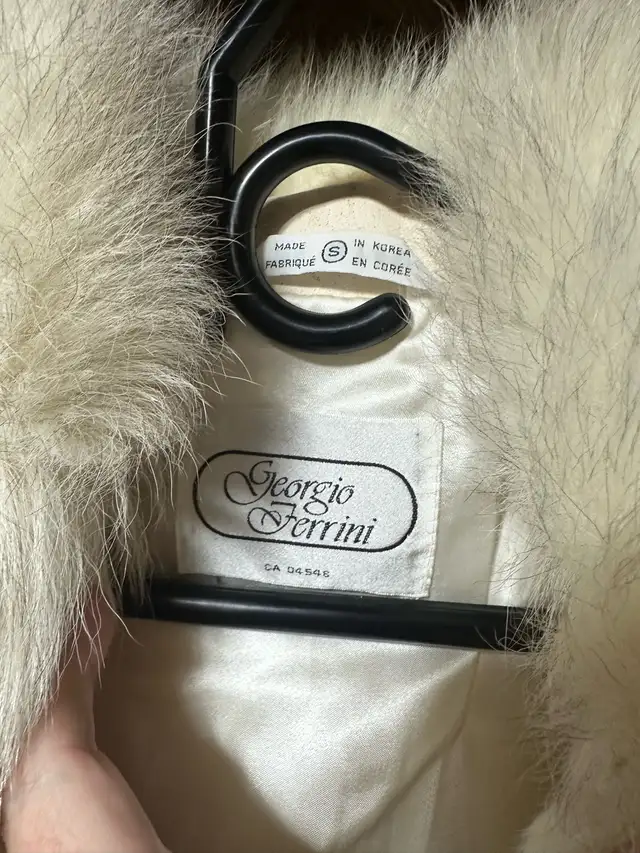 Giorgio Ferrini Rabbit Fur Coat in Women's - Tops & Outerwear in Kitchener / Waterloo - Image 3