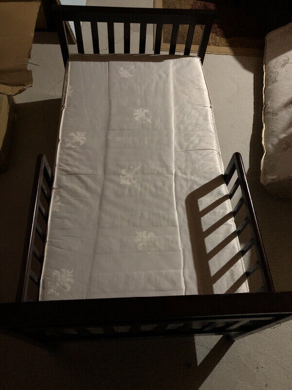 Toddlers Bed in Cribs in Mississauga / Peel Region - Image 4