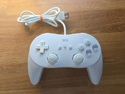 Official Nintendo Wii Pro Controller Classic White RVL-005 OEM TESTED