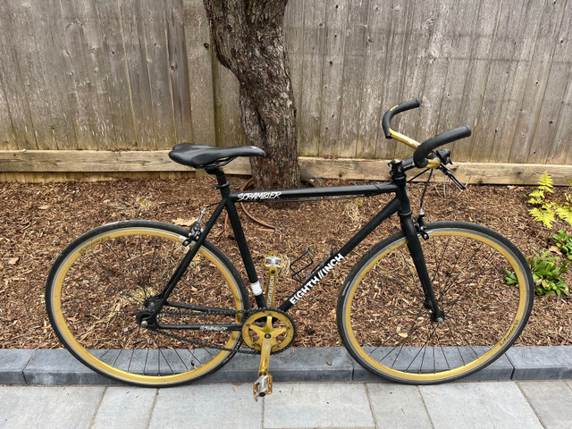 Eighth inch scrambler fixie single speed bike in Fixie (Single Speed) in Ottawa - Image 3