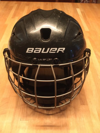 Youth hockey helmet and face guard, size 6
