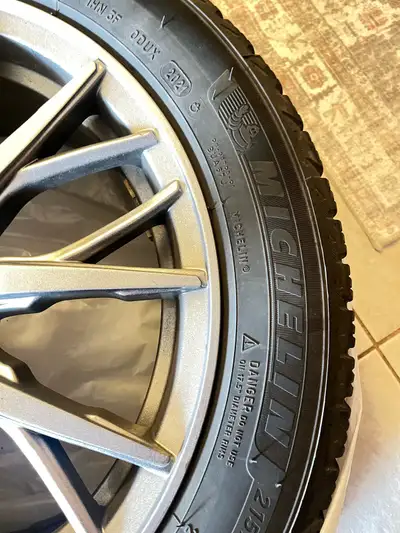 Michelin ice-x snow 17" with alloy wheel, driven 15k kms, used on 2022 Toyota Camry XSE, can be also...