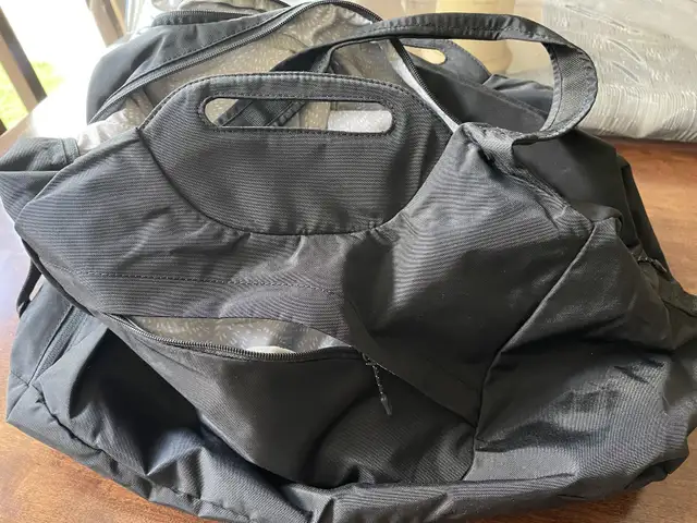 Gym tote bag - new in Bags & Luggage in Strathcona County - Image 3