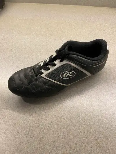 Used children’s soccer cleats with shin pads. 36StadioBB, Size 3, with clear/black/blue pads, $15 Av...