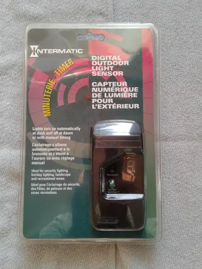 Outdoor Light Sensor / Block Heater Timer (New), View more