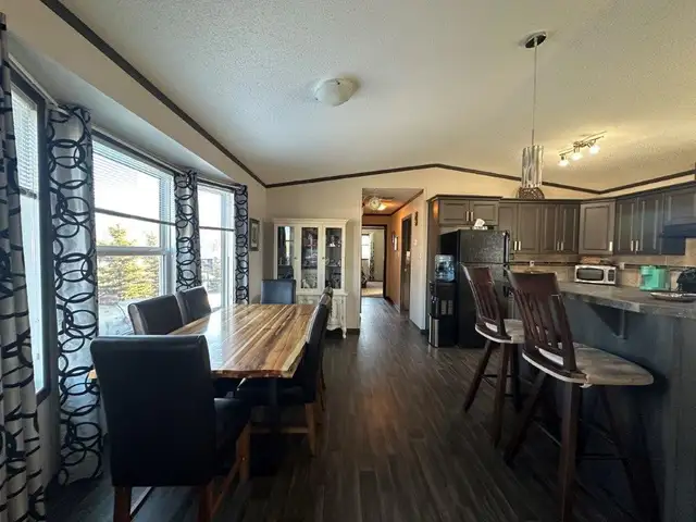 HOUSE FOR SALE FLAXCOMBE SK in Houses for Sale in Saskatoon - Image 4