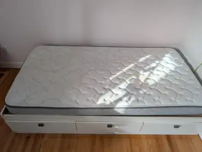 Lit simple avec 3 tiroirs, matelas et couvre matelas, View more