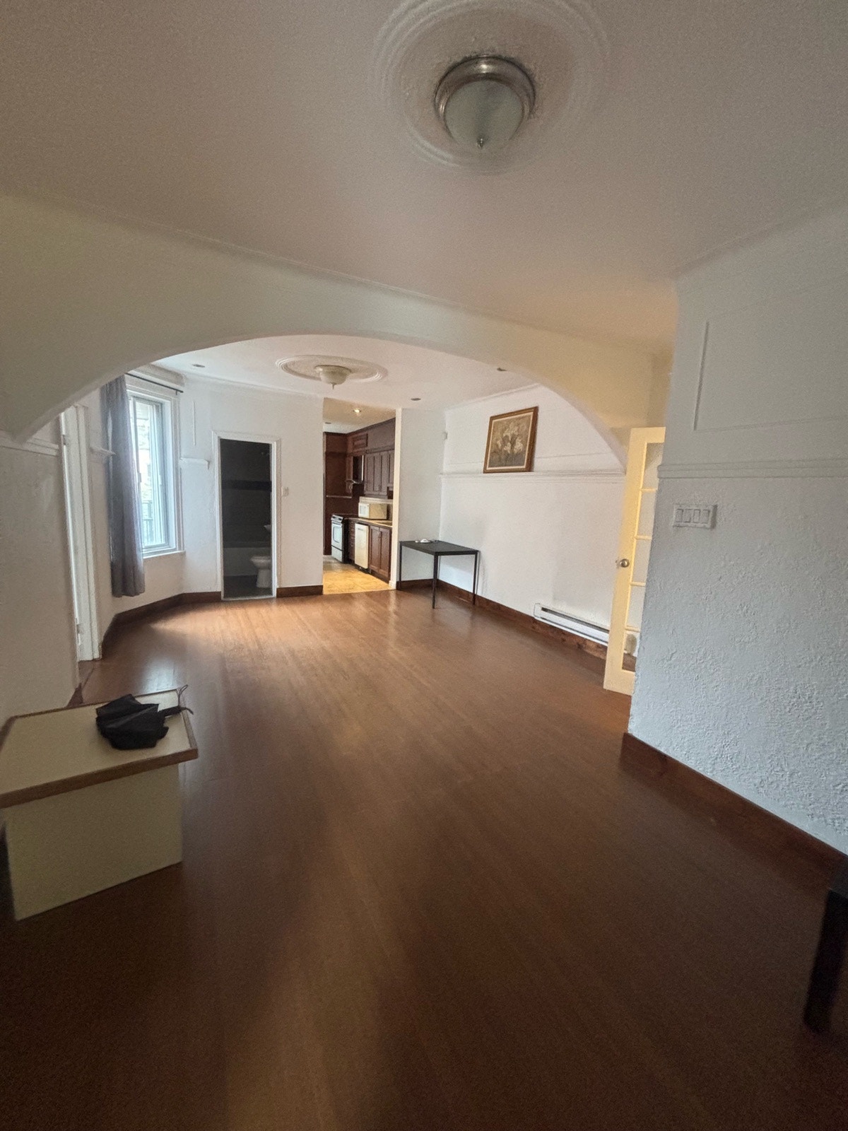 947 Av. Regent — photo 1