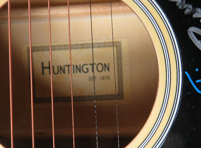Huntington est 1975 guitar price deals