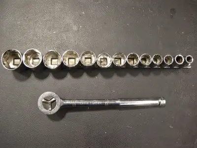 Craftsmen ½” Socket Set (Complete 14 Piece), View more
