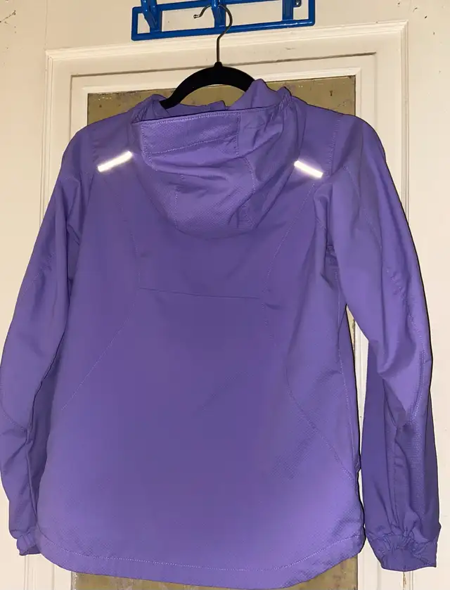Girl’s Columbia spring/fall jacket sizeL in Kids & Youth in City of Toronto - Image 3
