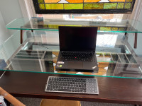 Glad top desk with keyboard tray and organizer 