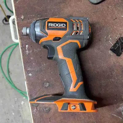 Ridgid 1/4” Impact Driver 18V R86034, View more