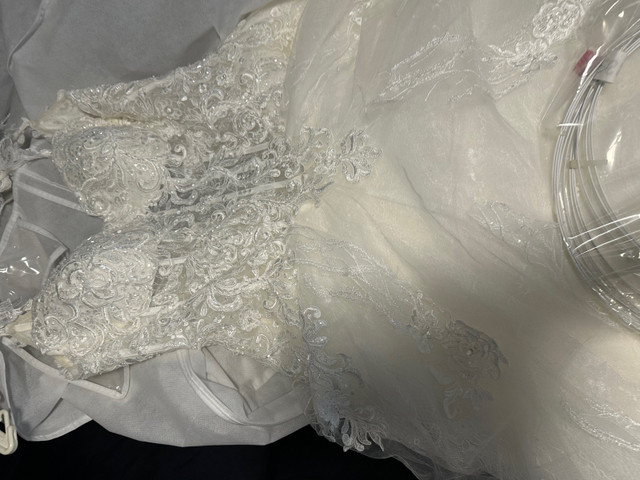 Robe de mariée  dans Mariage  à Laval/Rive Nord - Image 2