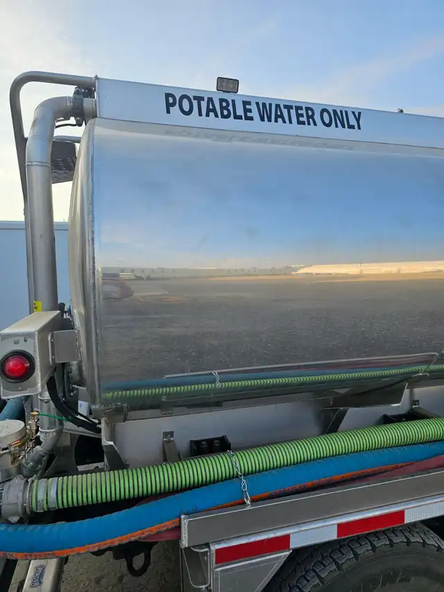 Water Hauling, Septic Tank Pumping 403 438-0607 in Other in Calgary - Image 9
