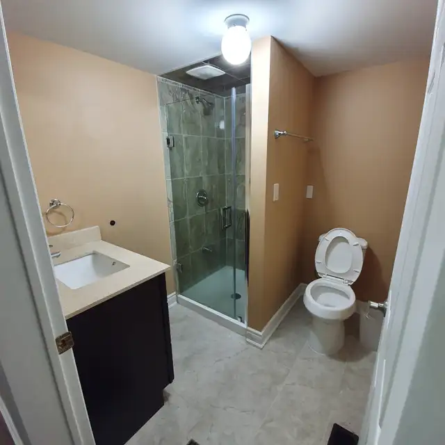 STARTING JULY 1ST – 3 ROOMS FOR RENT NEAR YORK UNIVERSITY in Room Rentals & Roommates in City of Toronto - Image 4