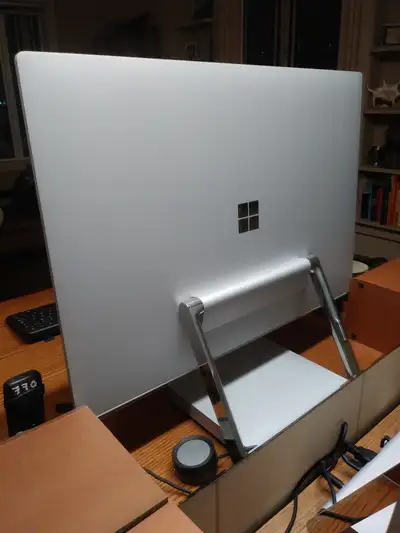 Price is FIRM Massive 28-inch 4.5K touchscreen 4500 x 3000 resolution PixelSense Intel Core i7-7820H...