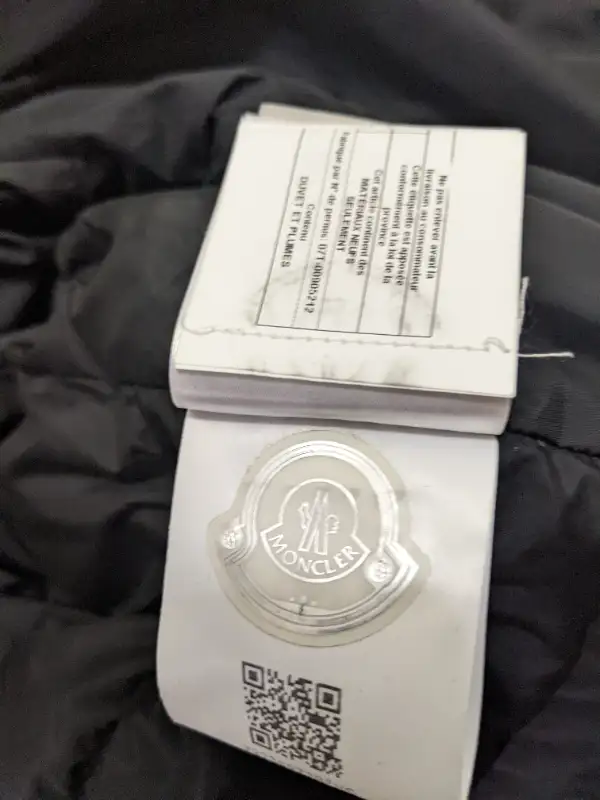 Moncler Quilted Black Long Down Jacket Size 6 / XXL in Men's in Mississauga / Peel Region - Image 11