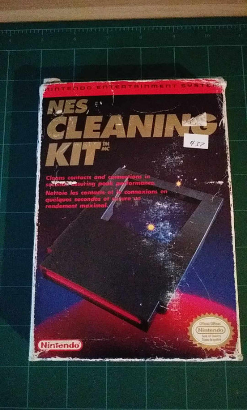 Nintendo NES Cleaning Kit in Older Generation in Saint John - Image 2