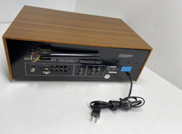 Yamaha CT-810 AM/FM Stereo Tuner  in Stereo Systems & Home Theatre in Saskatoon - Image 3