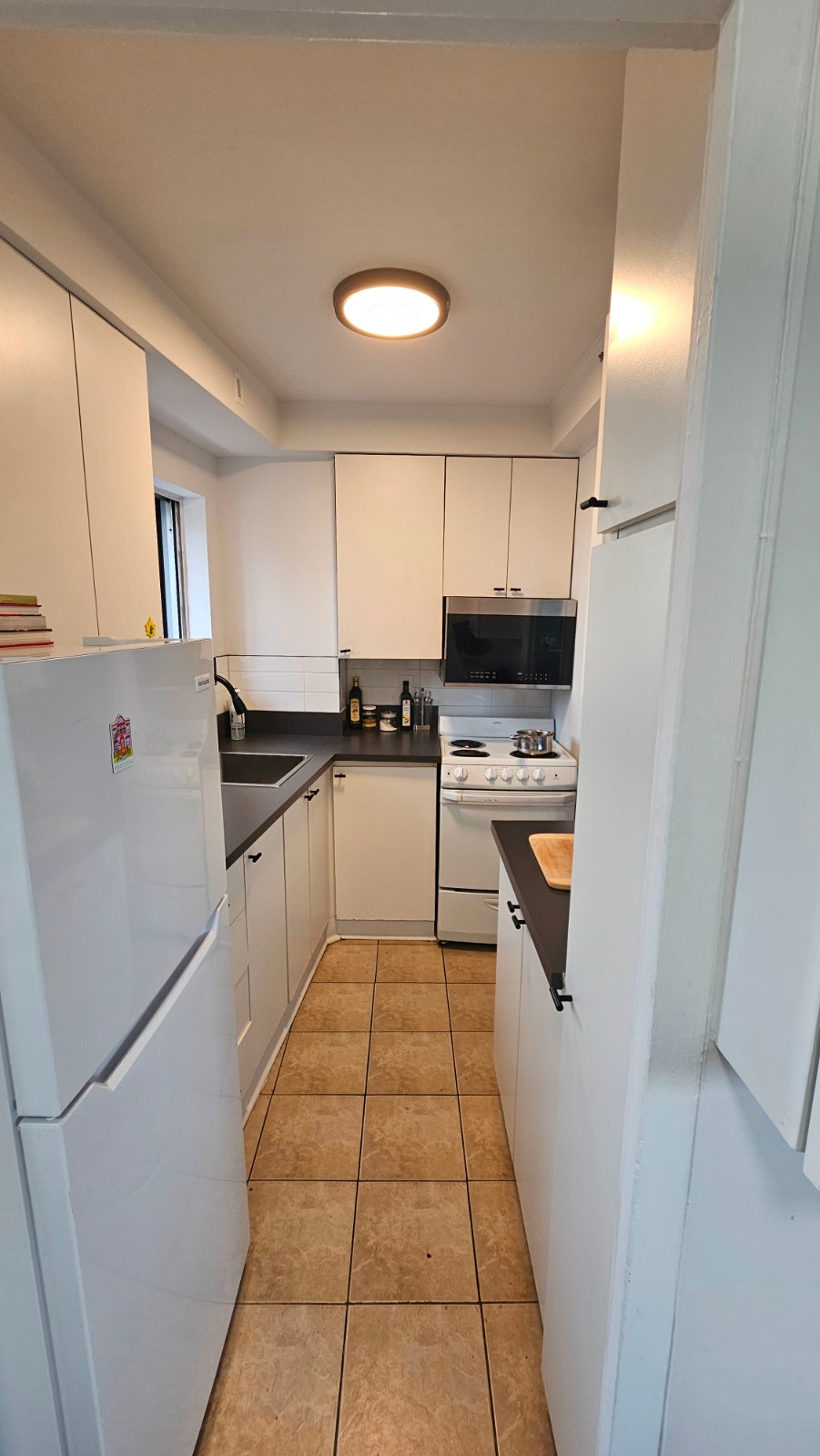 CESSION DE BAIL / LEASE TRANSFER - Grand 2 1/2 - 1175$ — photo 1