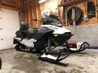 Looking for a skidoo expedition sport with the 600 efi preferably, but could be interested in someth...