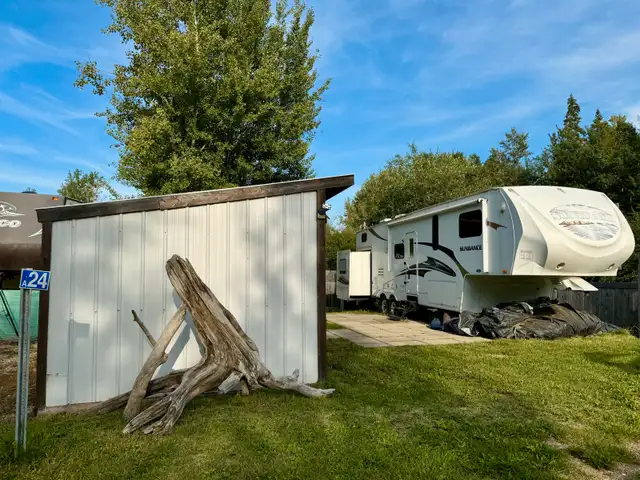 ANNUAL LOT SPRUCE POINT CAMPGROUND in Park Models in Edmonton - Image 4