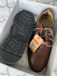 Dockers Defender - Brand New - Sz 10