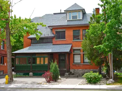 SANDYHILL - 2BD - September 1 st.